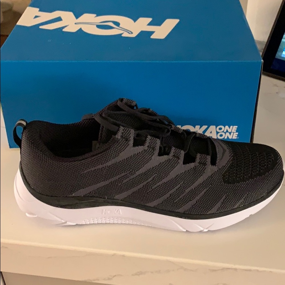 *Brand new* never worn, men’s Hoka Hupana Knit